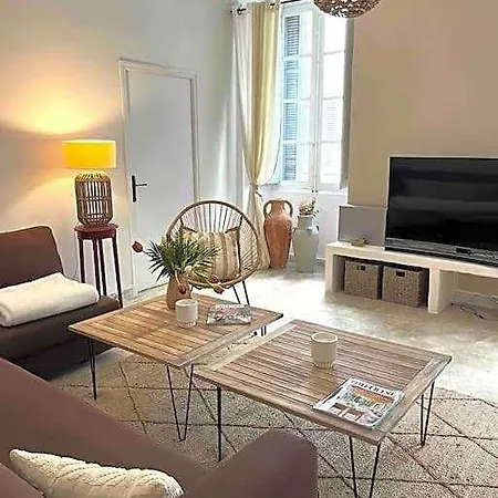 83m2 De Charme Au Coeur De La Cité Impériale *